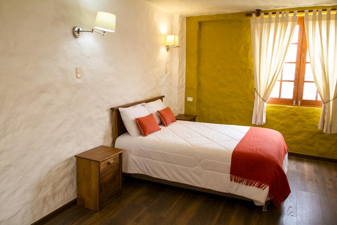 La Casa De Santiago Hotel Кабанаконде Екстериор снимка
